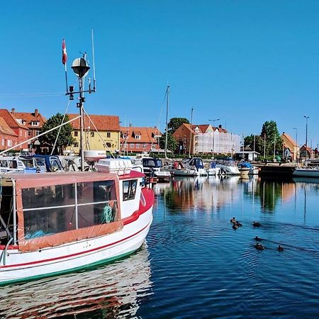 Motel Harbour Sleep Neksø Exterior foto